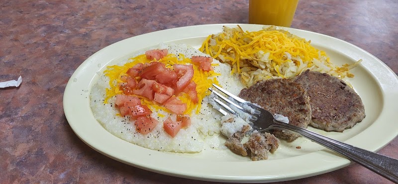 Lynn's Cafe photo 3