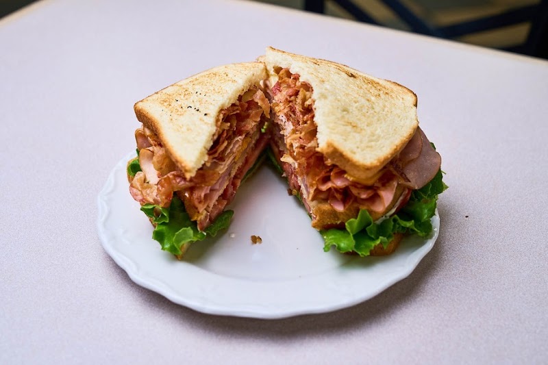 Ye Ole Fashioned Ice Cream & Sandwich Cafe photo 2