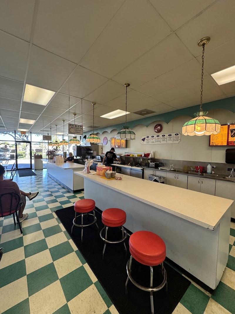 Ye Ole Fashioned Ice Cream & Sandwich Cafe photo 3