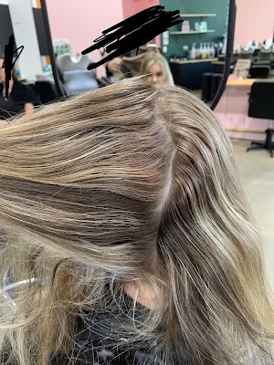 Bangin' Blonde Hair Studio