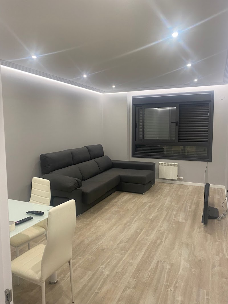 Electricidad y telecomunicaciones AP photo 3