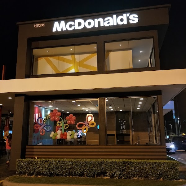 McDonald's Kota Laksamana DT - Photo 1