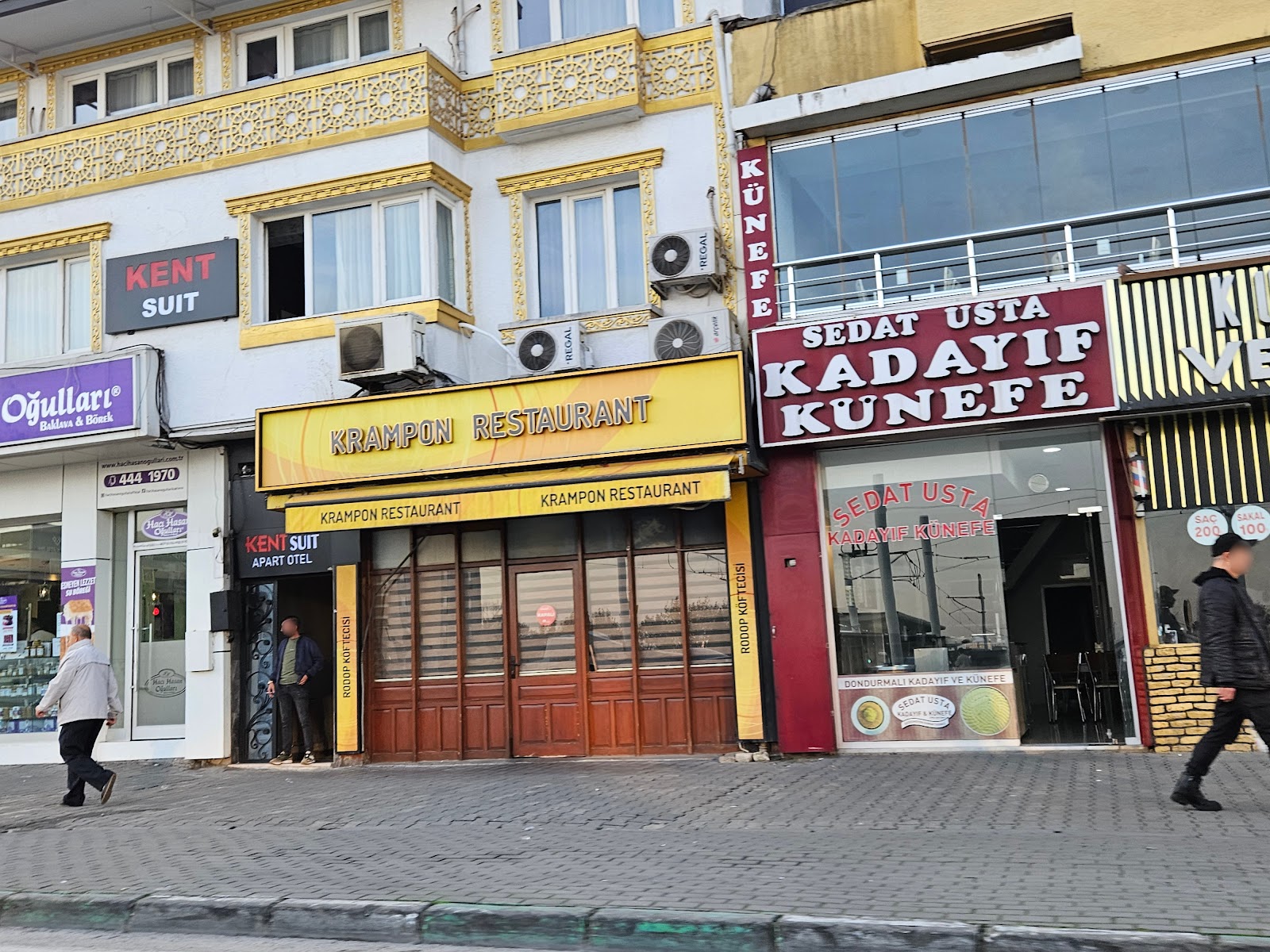 Krampon Restaurant mekanı