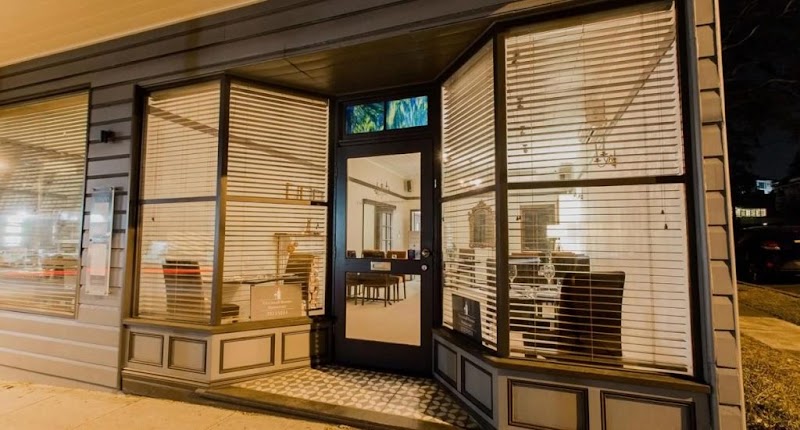 Two Small Rooms Restaurant