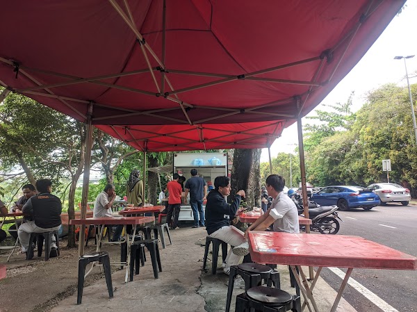 Nasi ayam Sharif food truck Rymba Hills - Photo 1