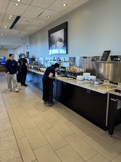 Air Canada Maple Leaf Lounge (Express) — Google photo 5