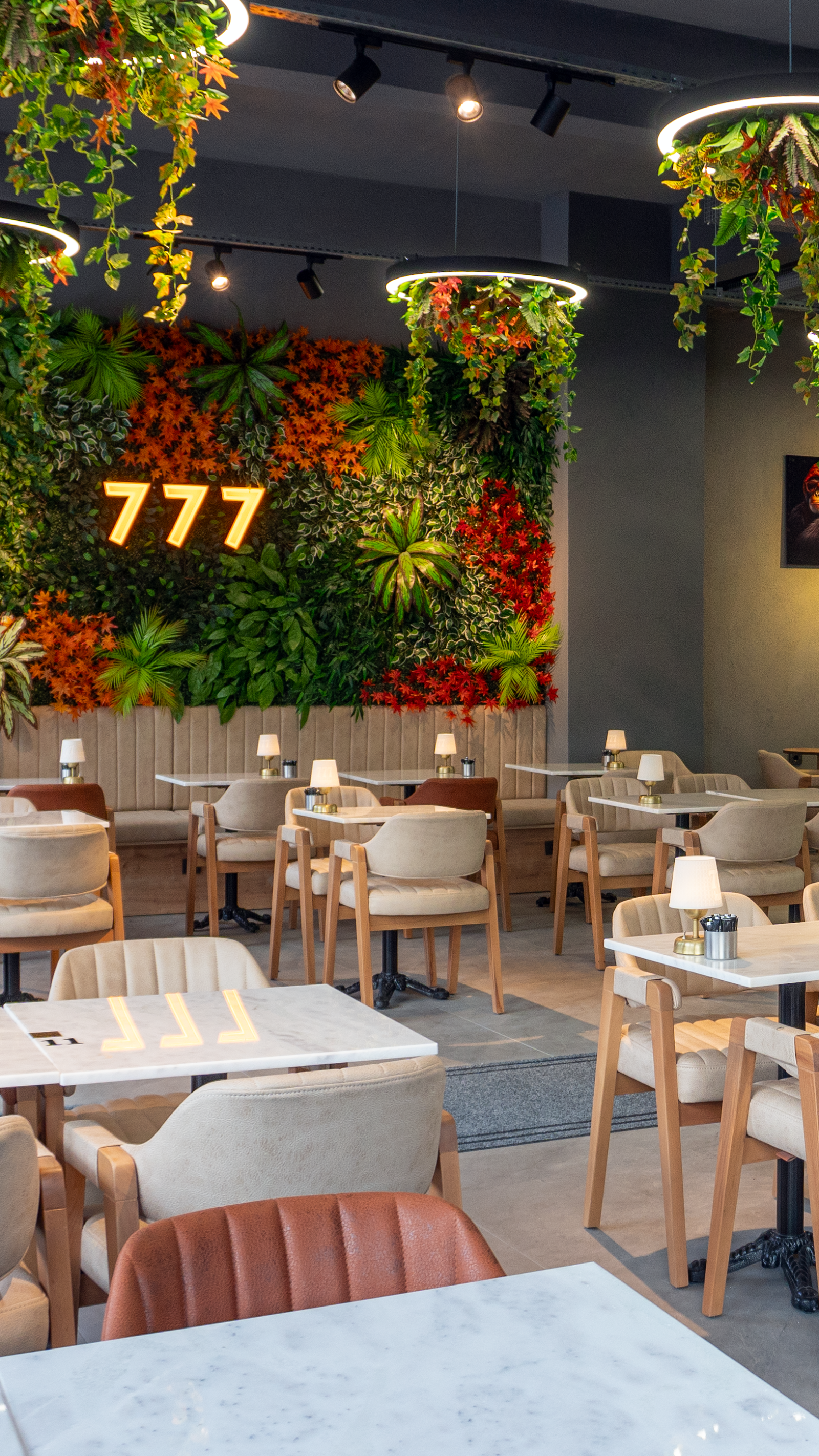 777 Lounge mekanı