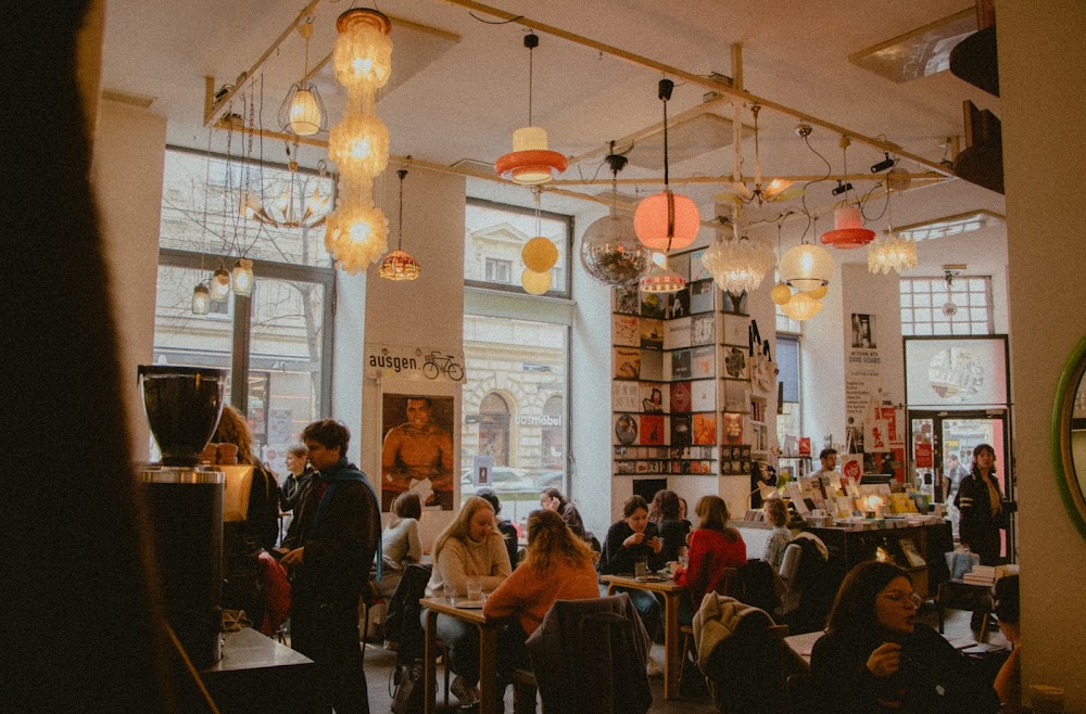 phil - Café, bookshop & bar fotoğraf 1