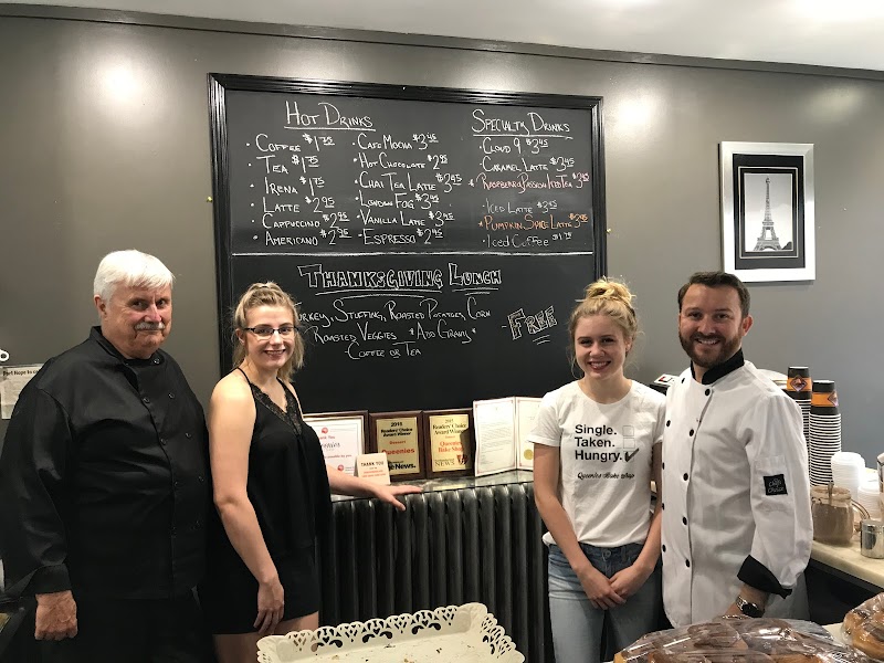 Queenies Bake Shop photo 3