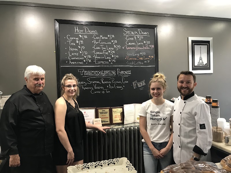 Queenies Bake Shop photo 3