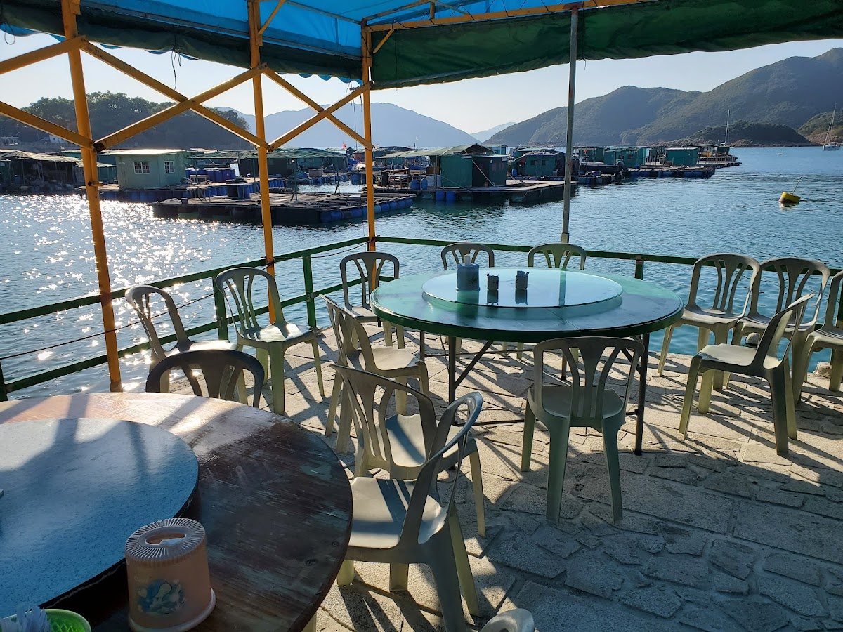 海膽養殖場海鮮菜館 (Sea Urchin Breeding Centre Seafood Restaurant) — photo 6