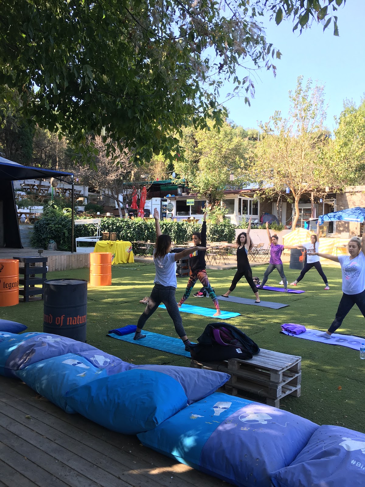 Happinesslihanyoga — 4
