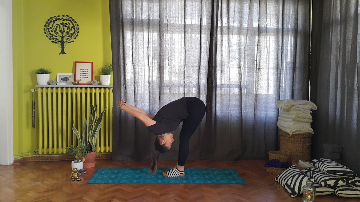 Happinesslihanyoga — 3