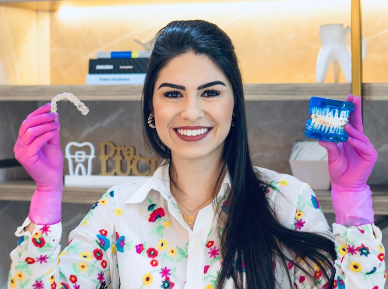 Dra Luciana Mazzaro - Ortodontia/Invisalign