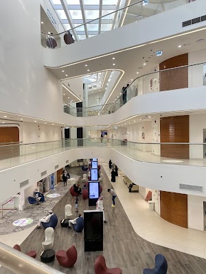 مركز الدكتور سليمان فقيه الطبي