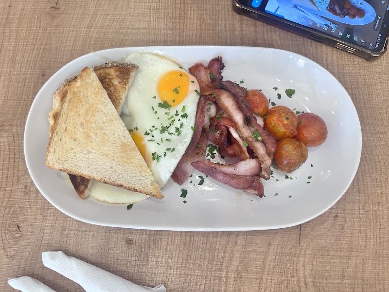 Cafe Madeleine photo 6