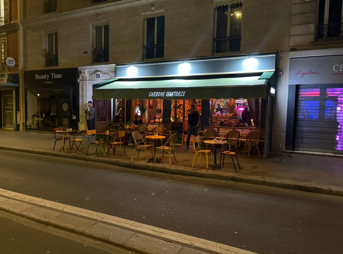 Carbone 14, vue extérieure