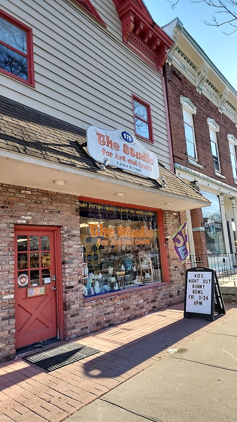 Studio For Art and Craft