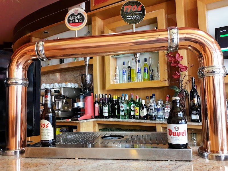 Cafetería Tapería San Rosendo photo 1