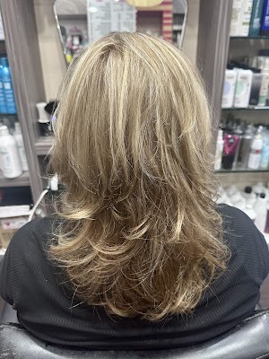 Johnny stylist photo 3