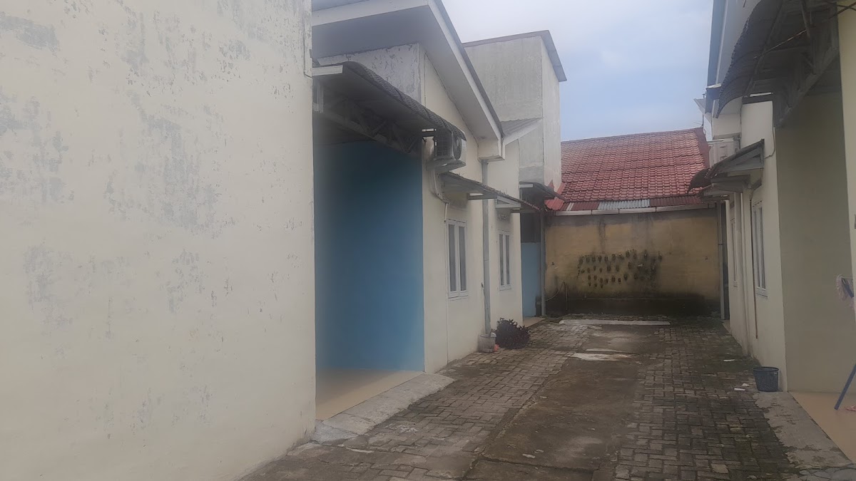 Kontrakan pak deni