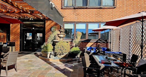 Duke's Cafe