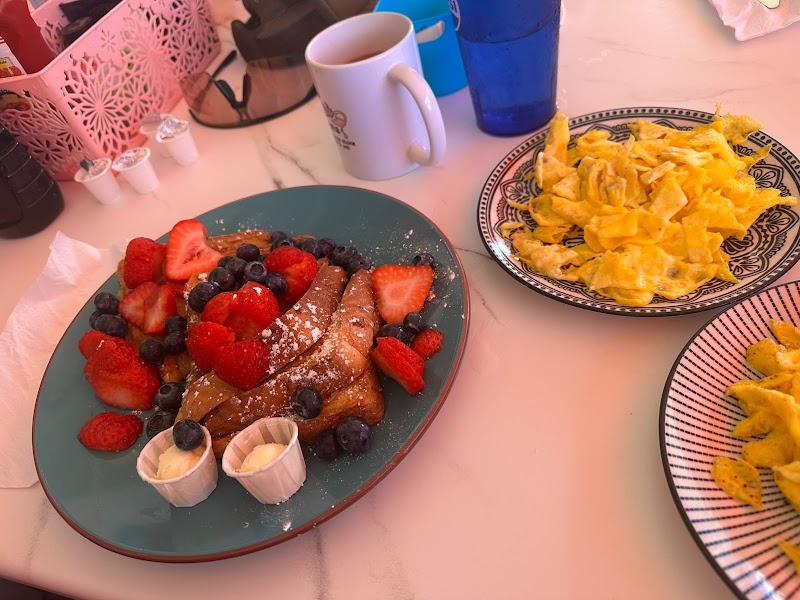 Malia's Cafe photo 3