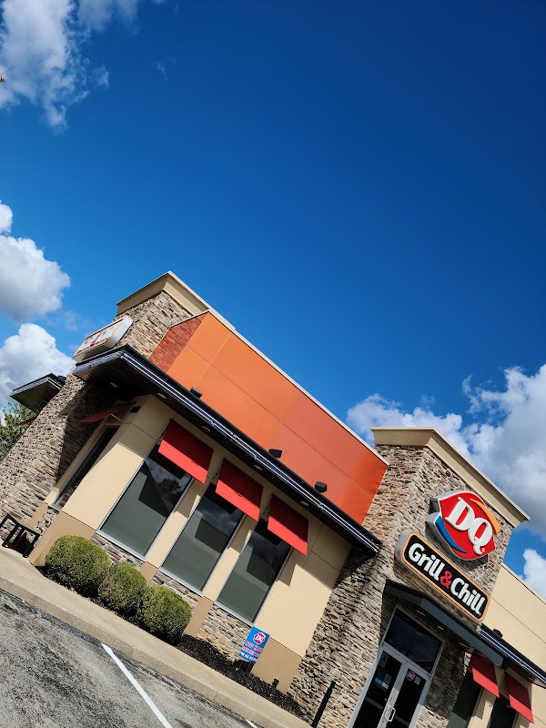 DAIRY QUEEN exterior