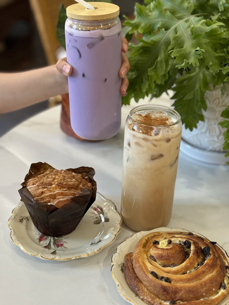 Shake & Bops Botanical Cafe photo 2