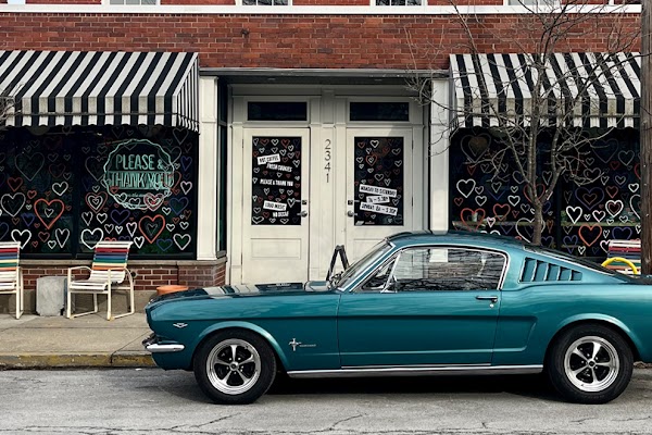 PLEASE & THANK YOU exterior