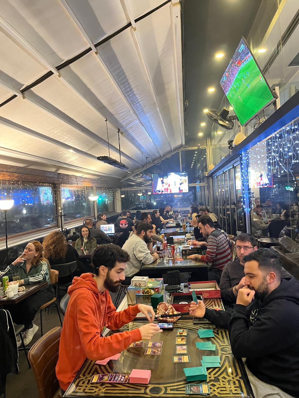 Narghile Lounge Bar mekanı