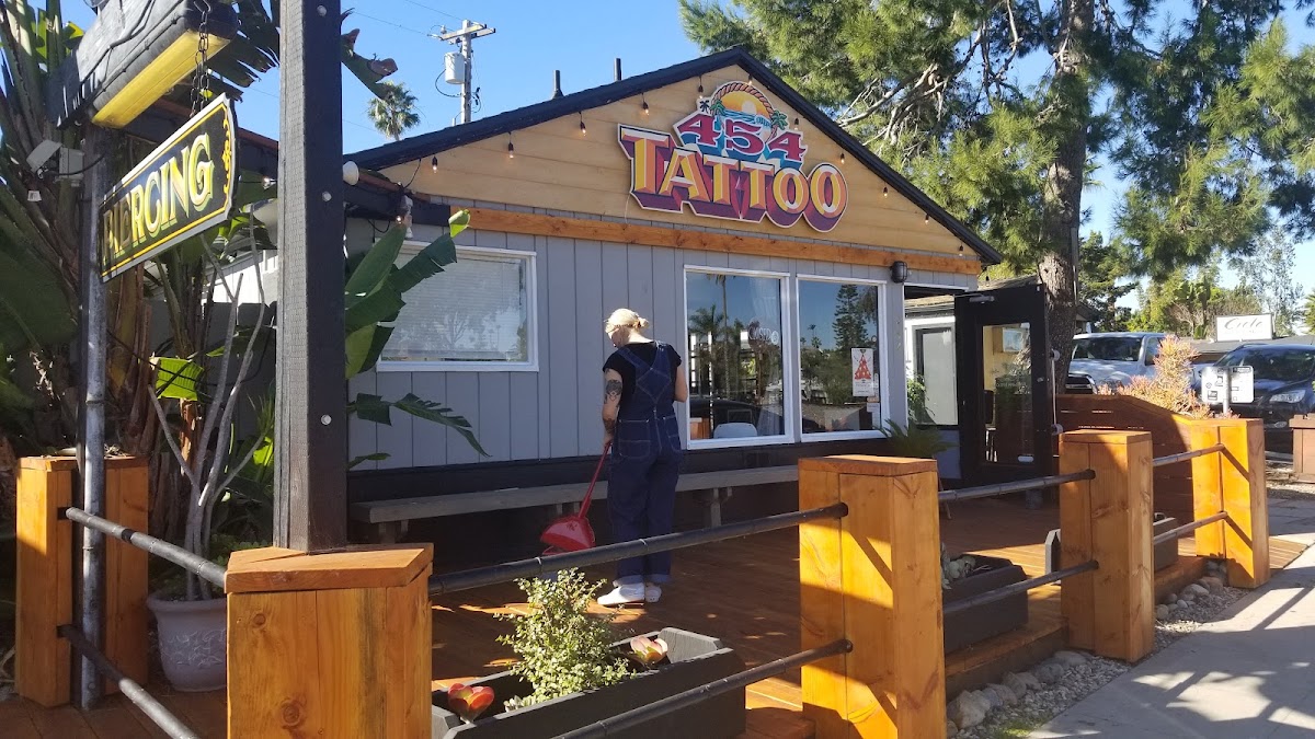 454 Tattoo and Body Piercing tattoo work — photo 3