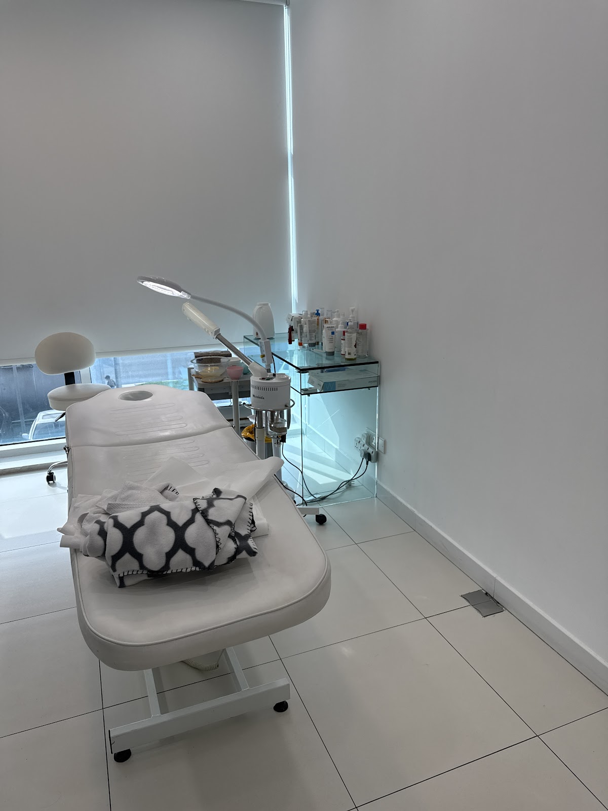 LARIMAR SKIN & DENTAL CLINIC 4