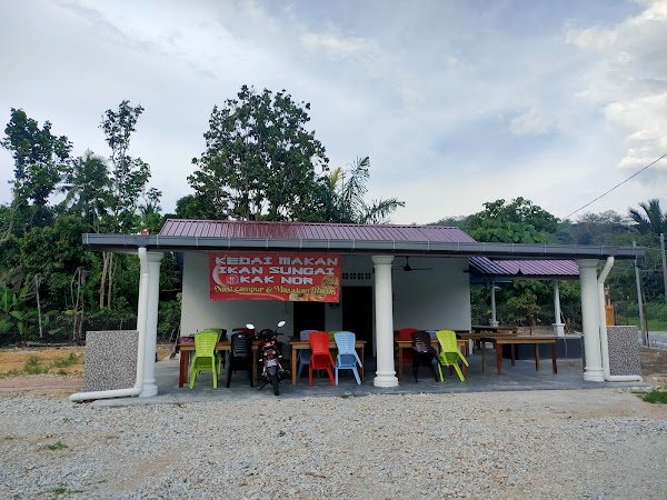 Kedai Makan Ikan Sungai Kak Nor Original - Photo 1
