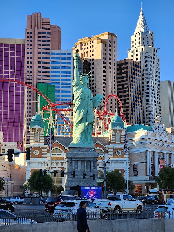 New York Pizzeria photo 5