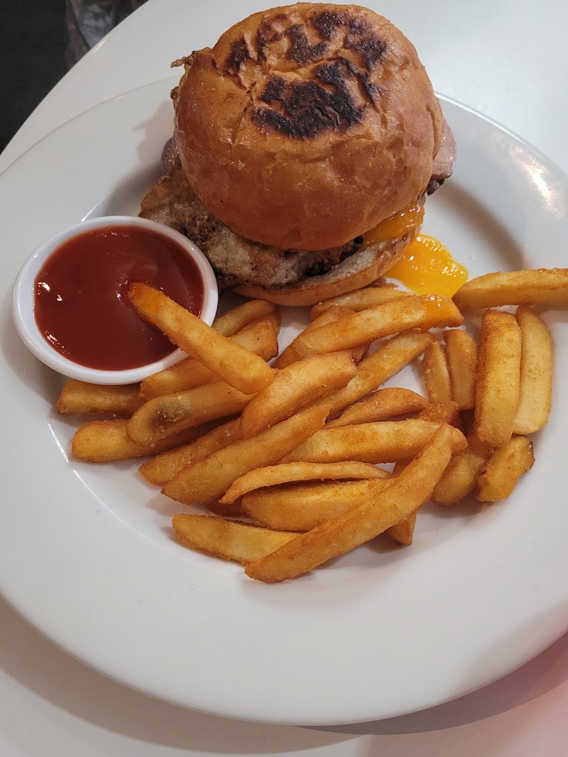 Golden Vine Hotel photo 9