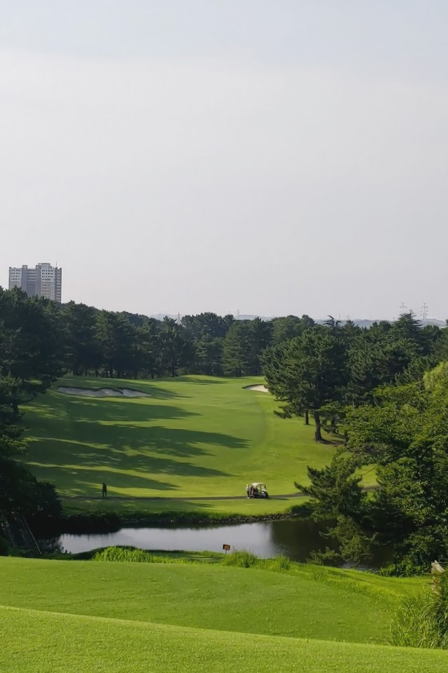 Yokohama Country Club - Photo 1