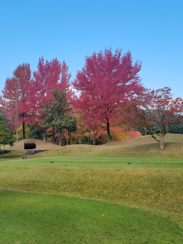 Kanazawa Central Country Club - Photo 5