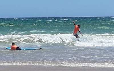 Surf & Sun Surf School logo