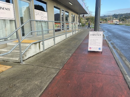 Studio Eminence- Hair & Beauty