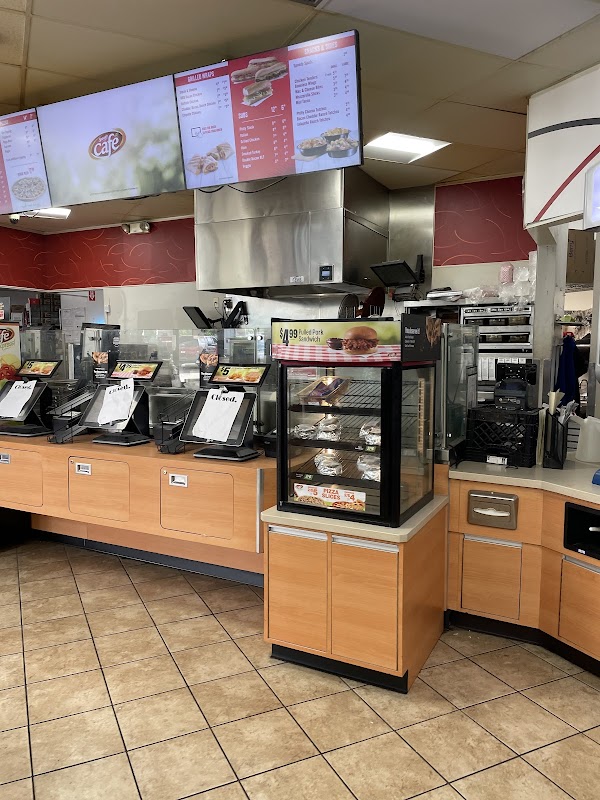 SPEEDWAY #9710 exterior