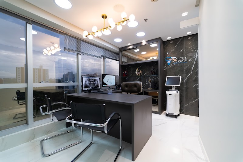 Clínica Odontológica Dr. Marcos Carvalho