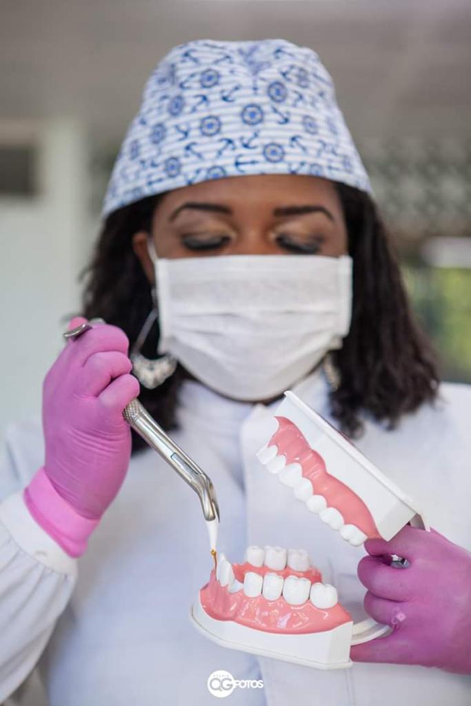 Dra. Mônica Casimiro Ortodontia Alinhadores Harmonização Facial - foto 5