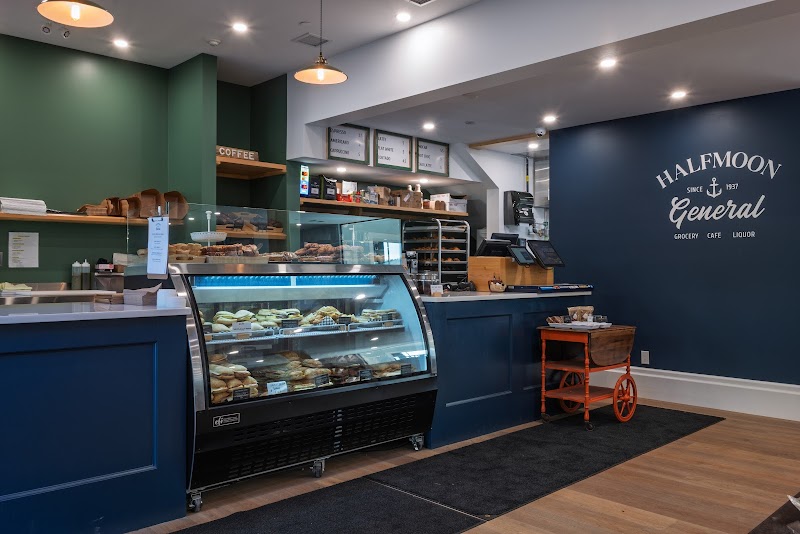 Halfmoon General photo 4