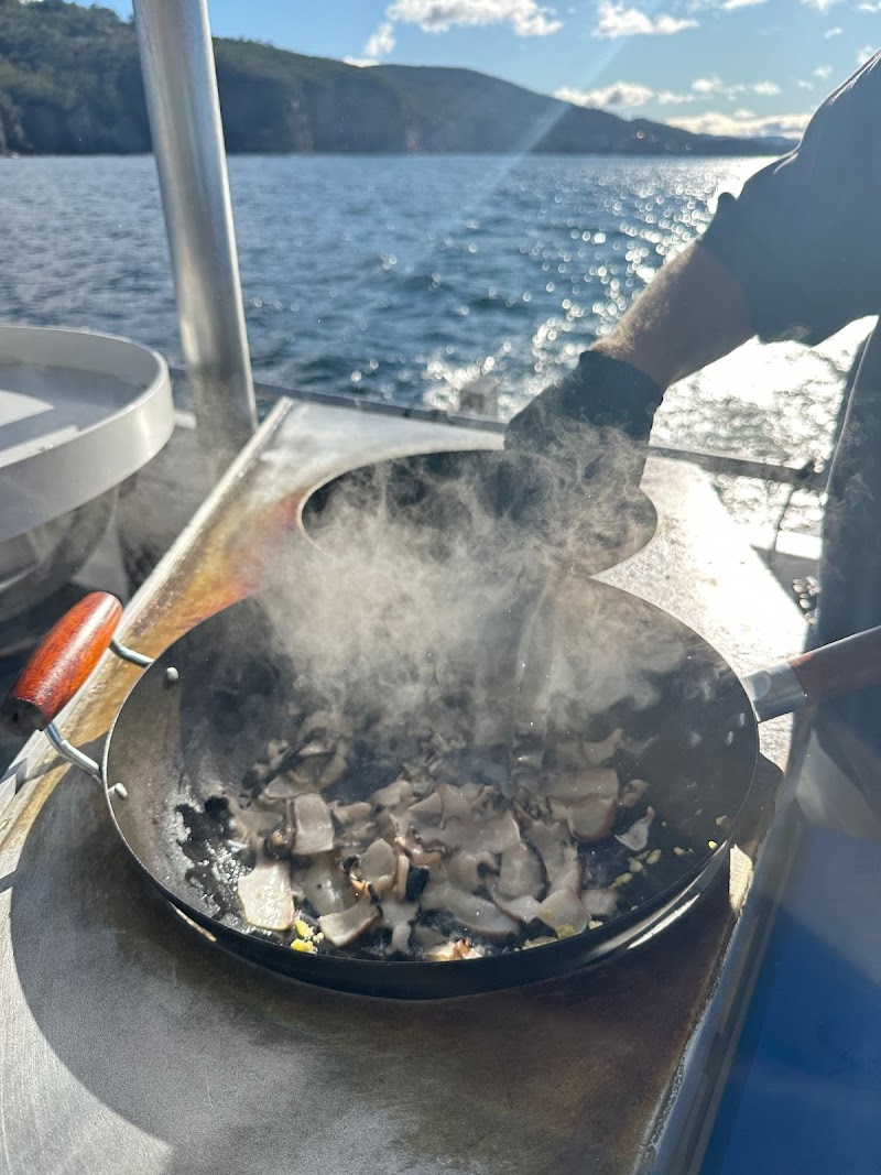 Tasmanian Wild Seafood Adventures photo 3