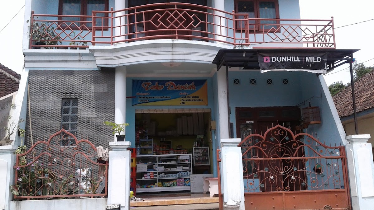 Toko Danish Dan Kost Putri