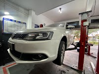 Borracharia e Lava Car da Praça