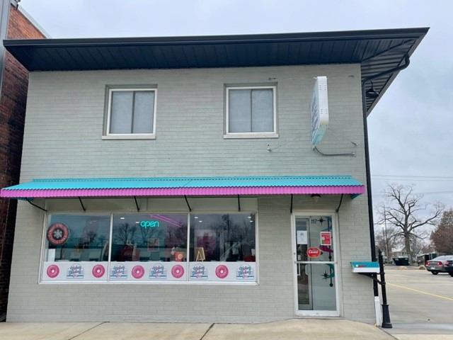 Holey Moley Daylight Donuts photo 3