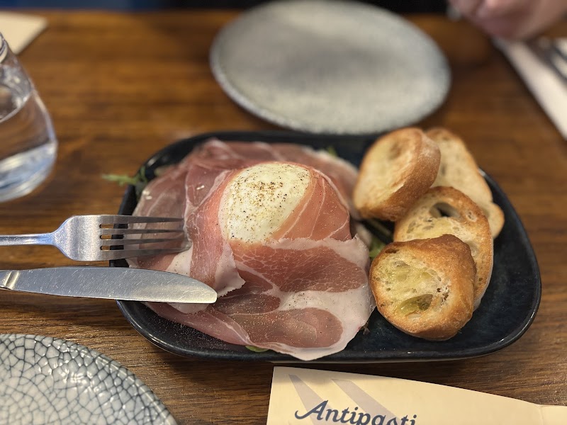 Blue Velvet Adelaide photo 7