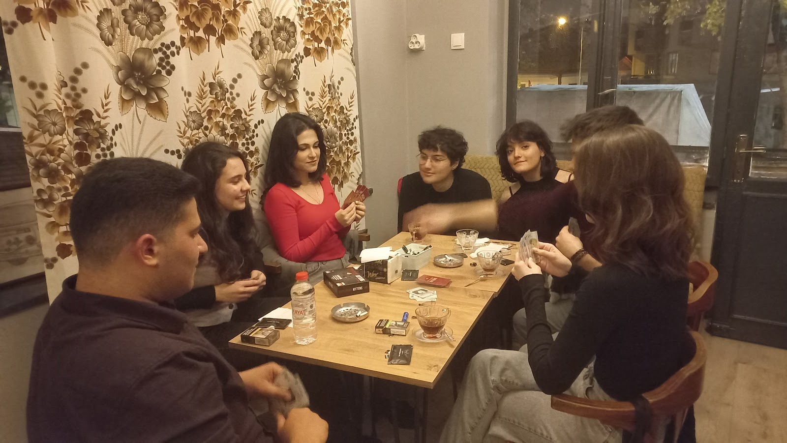 Dede'nin Evi mekanı